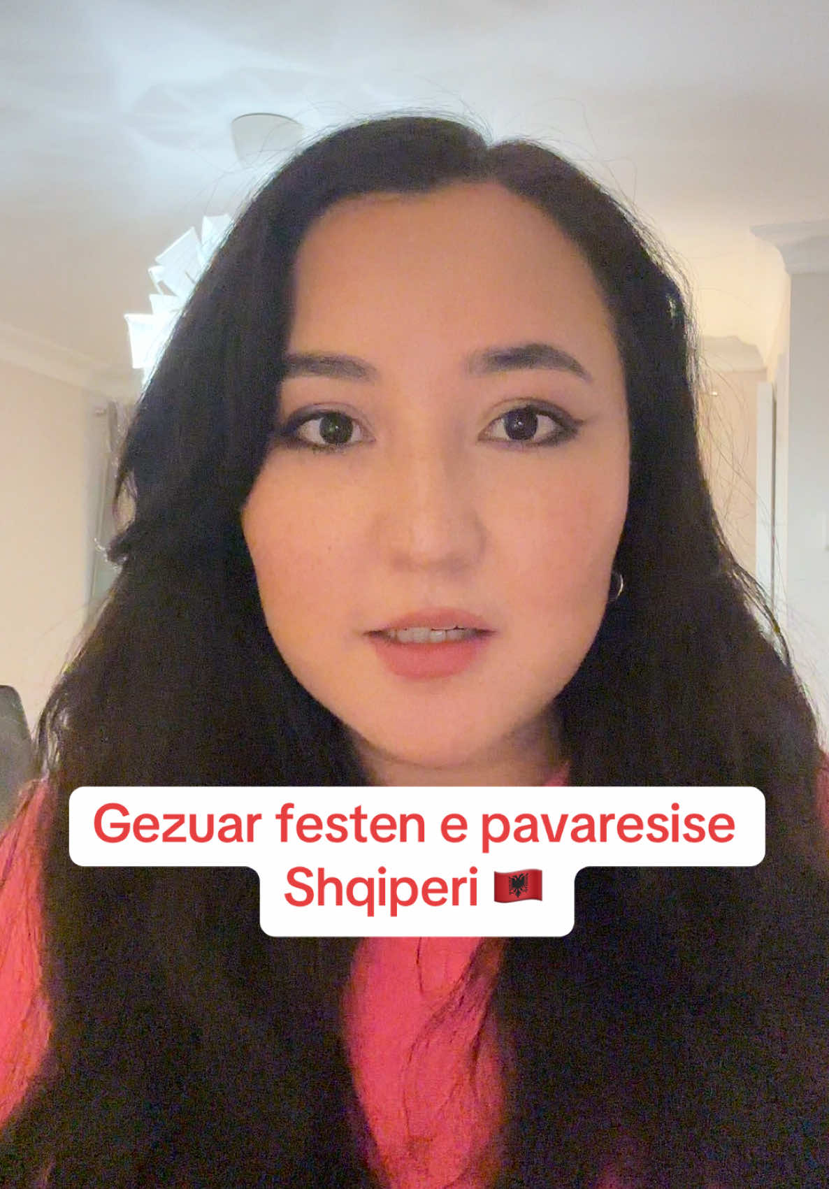 Gezuar festen e pavaresise shqiperi! Unë shkrova 5 fakte befasuese për Shqipërinë si të huaj #shqiptaretneperbote🇦🇱🌍 #shqipet_ne_london #humorshqip 