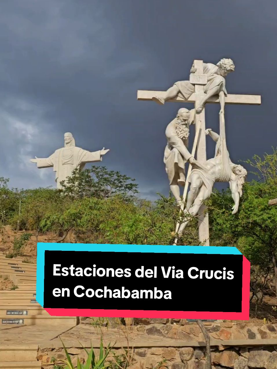 ¿Ya visitastes las nuevas estaciones del Via Crucis en el Cristo de la Concordia? Un nuevo atractivo en la ciudad de Cochabamba y un motivo mas para agarrar fuerzas y subir las gradas del cerro de San Pedro. 🦝 #cristodelaconcordia #cochabamba_bolivia🇧🇴 #cochabamba #viacrucis #quevisitar #viajes #turismo #mapacheviajero