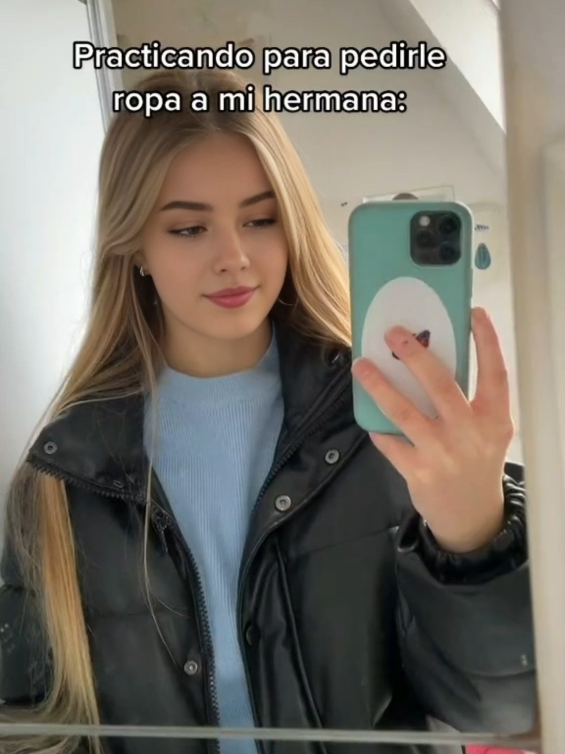 Luego no me la quiere prestar:( #fyp #sisters #paratiiiiiiiiiiiiiiiiiiiiiiiiiiiiiii #silviapinal #blonde #manchesterunited #championsleague #mbappe #felipe #mexico #silviapinal #viral_video #iphone #beauty