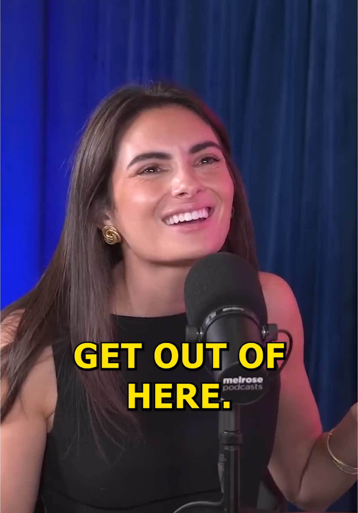 Straight men can't be photographers - @paige_desorbo with @hannahberner at @giggly.squad podcast #podcast #menhobbies #hobby #photographers #straightmen 