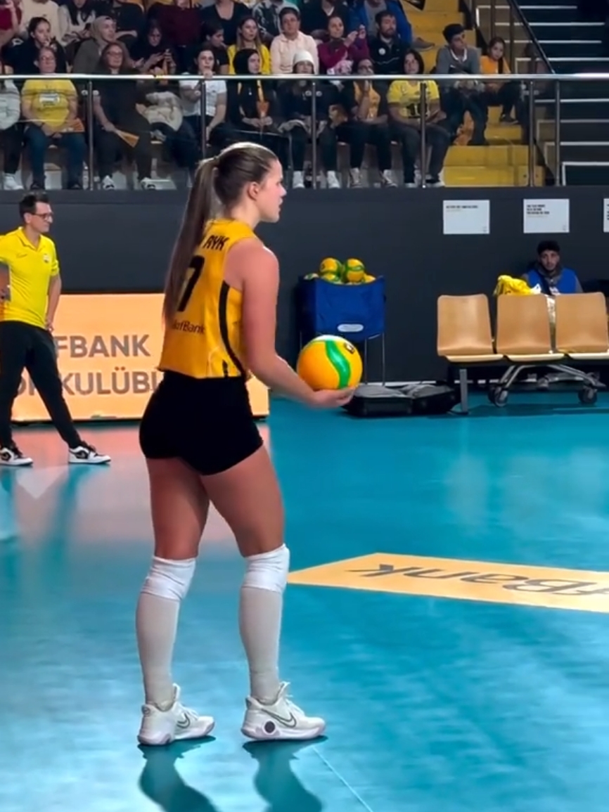 Kiera Van Ryk ☄️ #kieravanryk #volleyballgirls #voleibol #volleyball #fyp #volleyballworld #vakifbank #volleyballturkey #tiktoksports #volleybolplayer #volleyballgame #videoviral 