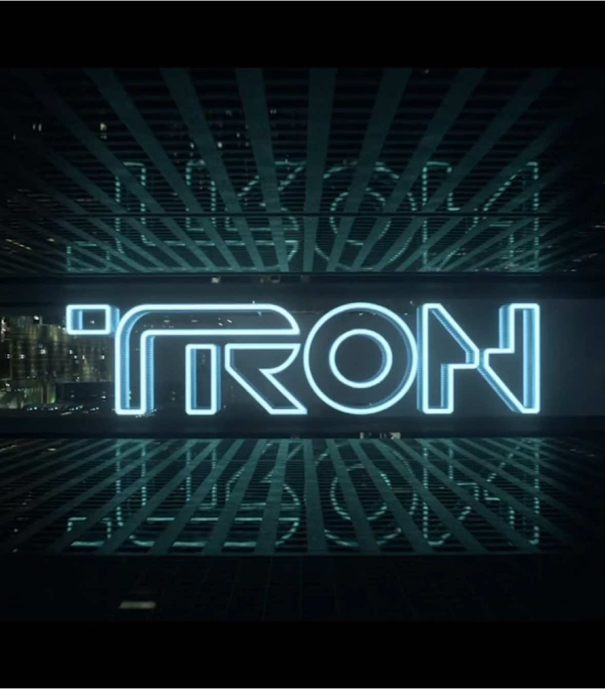 Survive The Grid || Happy Thanksgiving!! #tron #tronlegacy #radiohead #tronedit #thegrid #everythinginitsrightplace #fyp #trending 