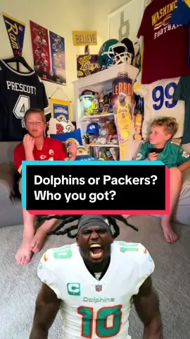 We are most thankful for @Miami Dolphins @Green Bay Packers  tonight… and iPad??? 🤷‍♂️😂 Who wins the game?  Happy Thanksgiving to all of our friends and followers. We appreciate all of you. 🙏 #KidsSportsReporters #packers #Dolphins #tyreekhill #jordanlove #thanksgiving 