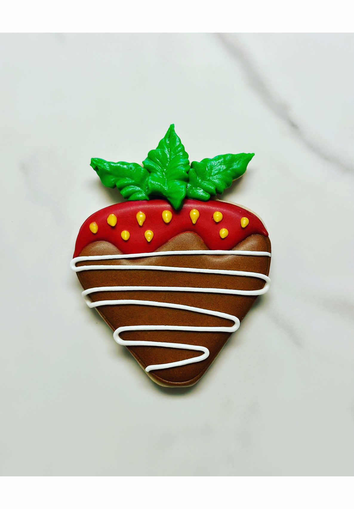 Sweet meets stunning! Watch these chocolate-covered strawberry cookies come to life—because who says cookies can’t be this romantic? 🍪🍓✨ #CookieDecorating #CustomCookies #CookieArt #SugarCookies #RoyalIcingCookies #CookieInspo #CookieGoals #SweetTreats #BakingInspiration #CookieCreations #DecoratedCookies #CookieDesigns #DessertLover #CookiesOfInstagram #HandDecoratedCookies #CookieIdeas #EdibleArt #CookieArtist #CookieDecoratingVideos #CookiePerfection #ChocolateCoveredStrawberryCookies #HolidayCookies #BakingLove #CreativeCookies 