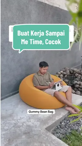 Emang wajib banget punya Gummy bean bag di rumah. Buat santai bareng keluarga, me time, sampai buat kerja pun, cocok! #cashayangdirumah #beanbag #homeliving #bantalduduk #roomdecor #rumahestetik #sudutcashayangan #sudut 