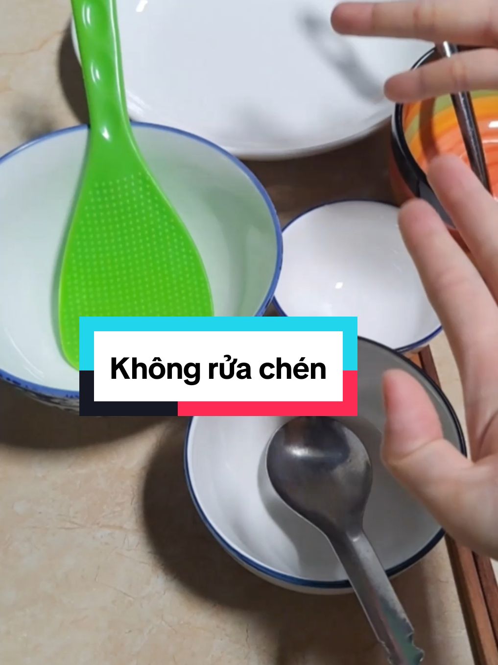 Mẹo đơn giản ăn cơm xong không cần rửa chén #xuhuongtiktok2024 #meovat #meovatcuocsong #xaykenhtiktok #kiimanh 