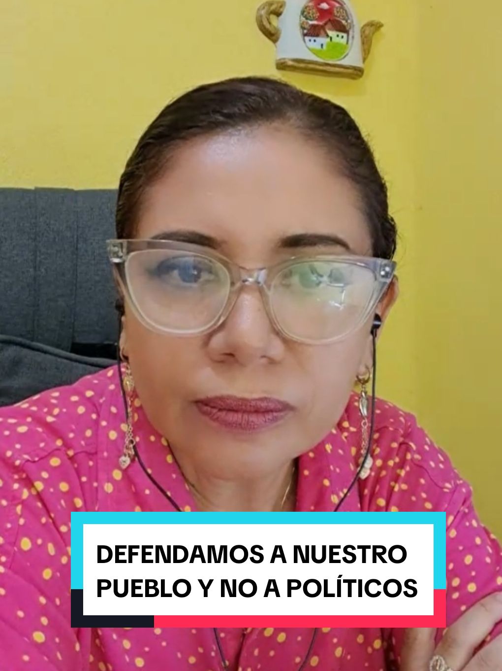 Dejemos de defender a políticos y pongámonos a favor del pueblo Salvadoreño. #politica #elsalvador #diputados 