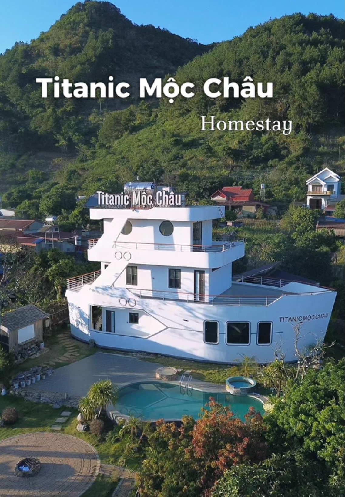 Một chiếc homestay tại Mộc Châu với thiết kế độc đáo, lạ mắt.. #kienmocchau #dulichmocchau #mocchau #reviewmocchau #homestaymocchau #langthangmocchau #langthangmocchau #vanho #reviewvanho #dulichvanho #titanicmocchauhomestay #titanic 