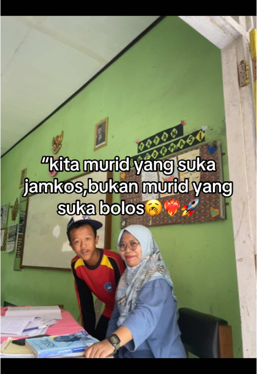 😋🧏🏻‍♂️ #pelajarsekolah #masukberandafyp #storykatakatakece #fypツ #4u #fotolive 