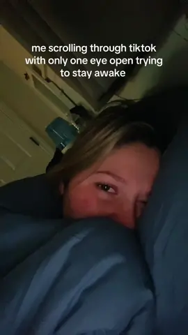 a bed is a girls befriend 🛏💙 #fypシ #foryouu #foryourpage #scrollingontiktok #tryingtostayawake #truestory 