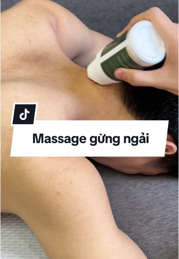 Con lăn massage gừng ngải cứu, chân ái mùa đông của mình #conlanmassage #bachmocplus #thaomoc #review #hienngangreview✅ #xuhuong #viral 