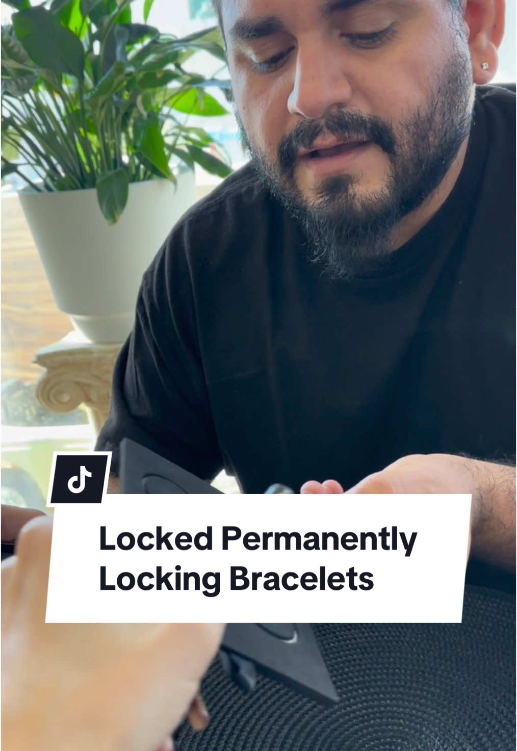 We love these cute and fun bracelets, once they’re on they’re forever, great for anyone. #bracelet #bracelets #lockedbracelet #jewelry #couple #couples #couplegoals #couplegoals #Giftideas #gift #gifts #Christmasgift #Christmasgifts #TikTokShopBlackFriday #TikTokShopCyberMonday #TikTokShopHolidayHauls #tiktokshop #creatorsearchinsights 