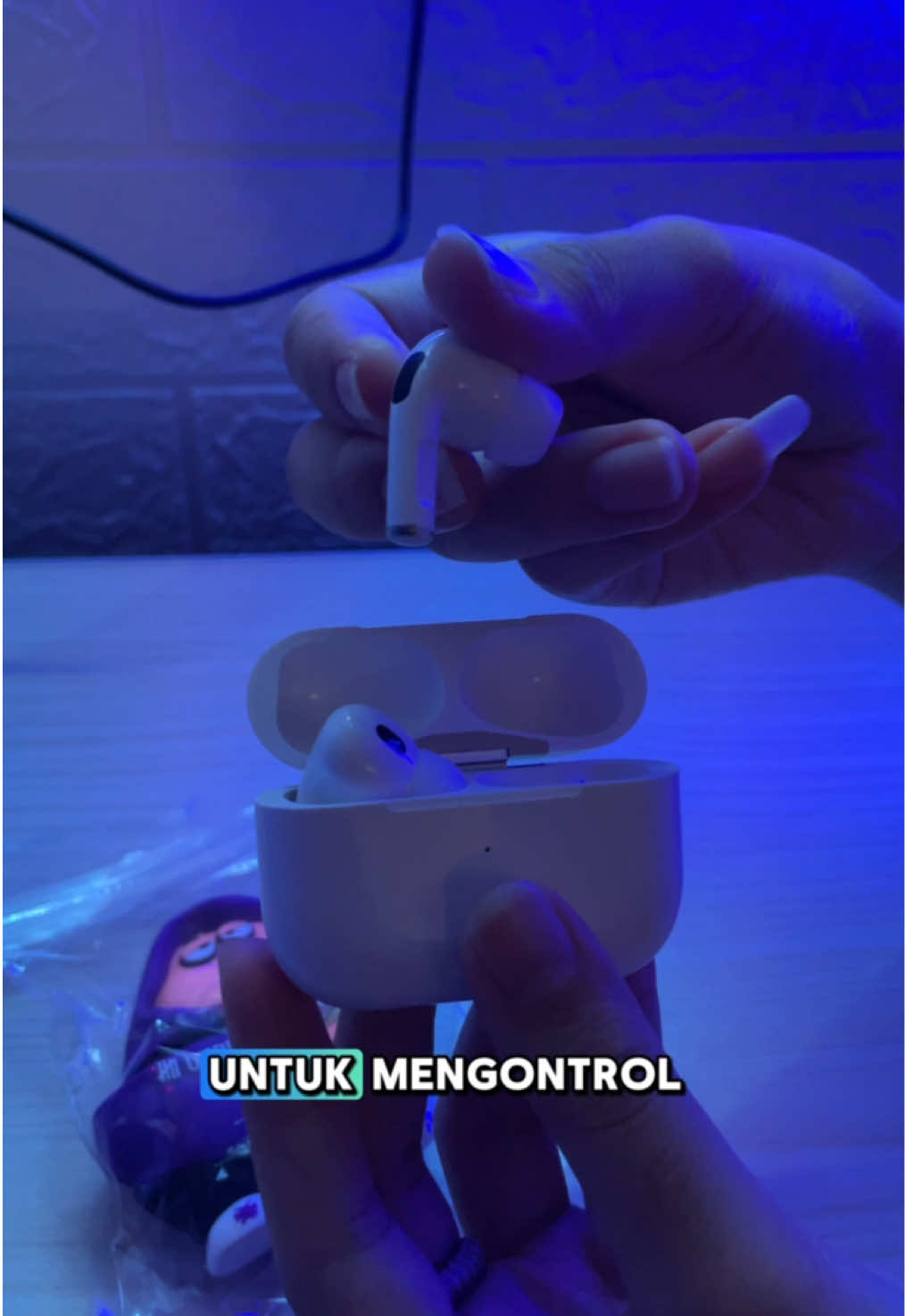 tws pro 3 emang gapernah ada matinya sih! kualitas oke punya #twsbluetooth #earphonebluetooth #twspro3casinglucu #fyp 