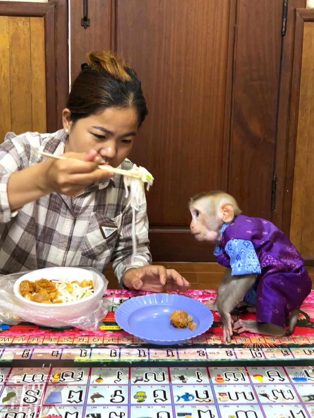 Lil Maddox Curiously Observe His Mom Introduce A New Traditional Noodle To Him