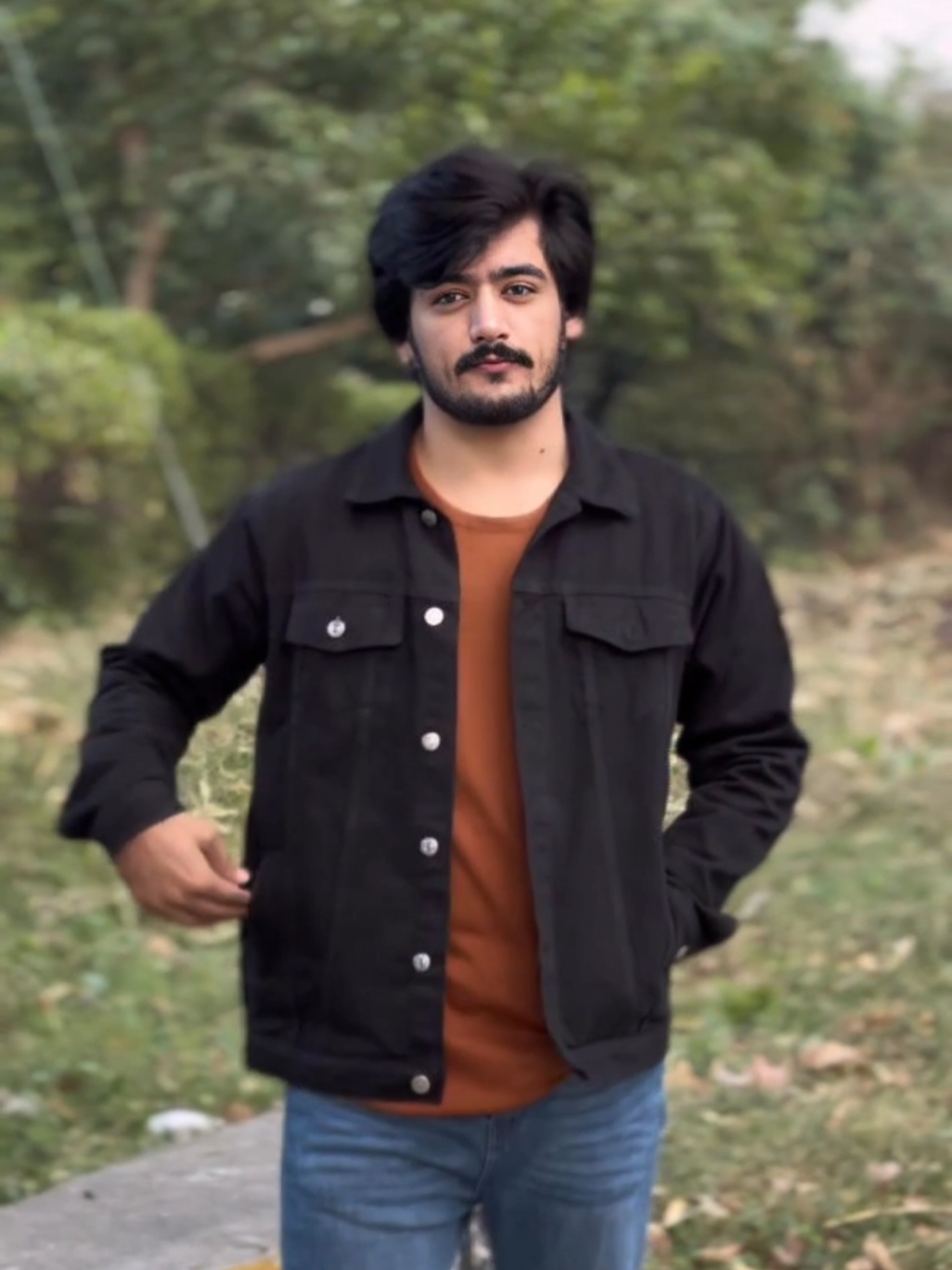 اس کے بعد ہزاروں ہاتھ بڑھے محبت کے لیے دل مطمئن ہی نہ ہوا پہلے خسارے کے بعد  🖤👀😑#1millionviews #trendingvideos #markhortraderofficial #foryou #foryoupage #fyp #viral_video #trending 