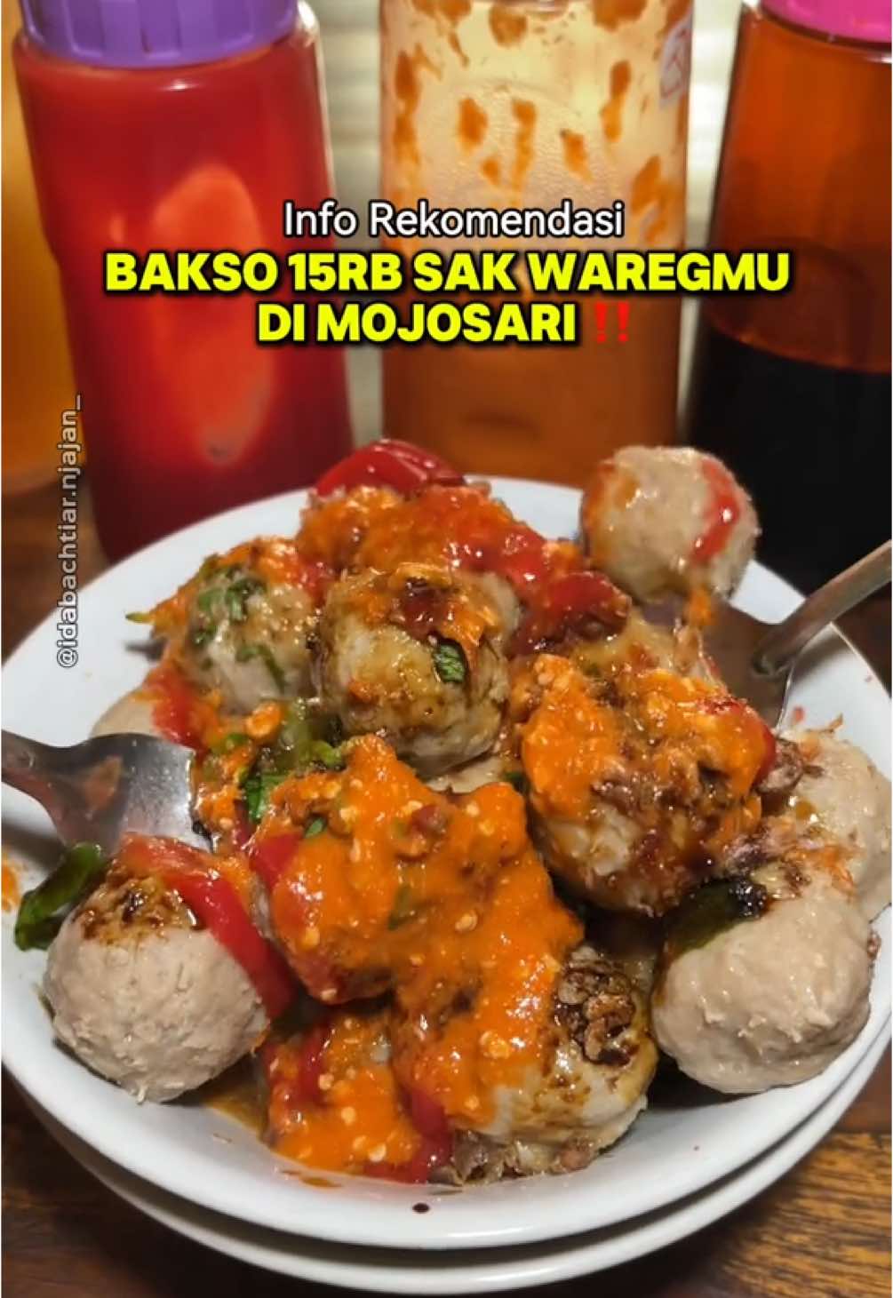 Masih di mojosari rek, bakso 15rb sak warekmuu.Baksonya kroso daging &enak loh .Kalian ws cobain apa belom???#bakso #baksosakwaregmu #bakso15rbsepuasnya #baksomojosari #kulinermojosari #kulinermojosarimurah @Bakso_jon 