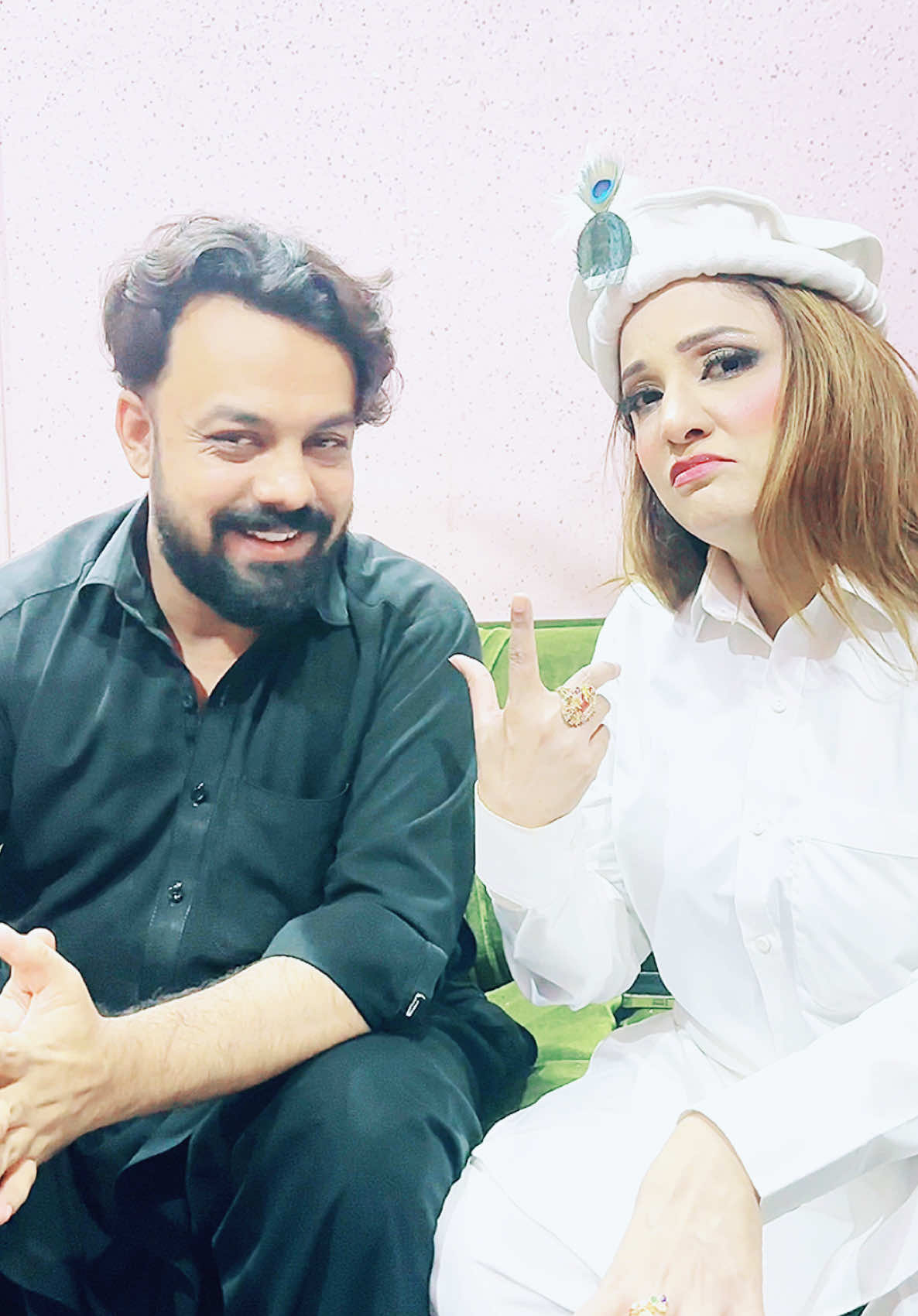 With Filmstar Sidra Noor #sidranoor #abbasshahid #pashtofilmstarsidranoor #filmstarsidranoor #pashtofilm #foryou #foryoupage @Sidra noor