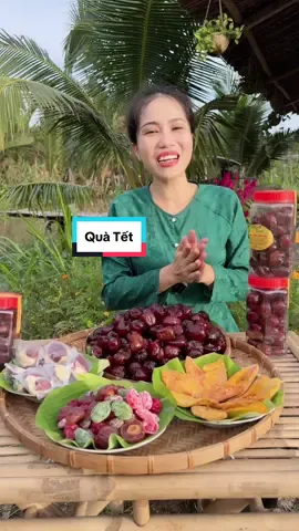 Ra mắt combo Tết tri ân cả nhà. Combo 2 kg táo SẤY DẺO THÁI LAN LOẠI 1 NGON từ 250k giảm còn hơn 100k kèm quà tặng (tự khách chọn ạ) Ưu đãi chỉ áp dụng cho 100 khách may mắn nhanh tay đặt trên video này. Cả nhà tranh thủ nha.  #doanvat #táo #taosaydeo #taosaydeokhonghat #taosaydeokhonghatthailan 