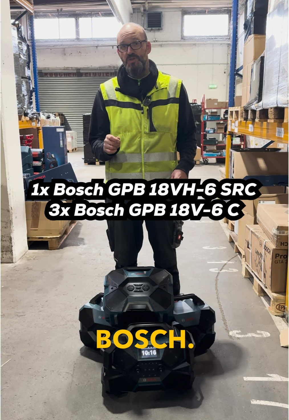 Antwort auf @Unti Ihr wolltet es, ihr bekommt es! Marek haut das BOSCH GPB und 3x Lautsprecher raus 😍 Teilnahmebedingungen:  Unter all unseren Followern auf YouTube, TikTok und Instagram verlosen wir 1x ein BOSCH GPB 18VH-6 SRC Baustellenradio und 3x koppelbare BOSCH GPB 18V-6 C Lautsprecher an eine Person! Nichts wie mitgemacht!  Die Teilnahme am Gewinnspiel ist ganz einfach: 1. Lass einen Kommentar da 2. Like diesen Beitrag Am 06.12.2024 ab 12 Uhr wird unter allen Instagram-, YouTube-, TikTok- und Facebook-Kommentaren ausgelost! Der Username des Gewinners wird in unserem Blog veröffentlicht unter https://outlet.toolbrothers.com/blogs/gewinnspiele und muss sich bei uns melden. Hier geht's zu den Teilnahmebedingungen: https://tb.deals/gpb TikTok steht in keinerlei Verbindung mit der Verlosung. #bosch #boschpowertools #boschprofessional #tools #powertools #werkzeug #blackfriday #toolbrothers