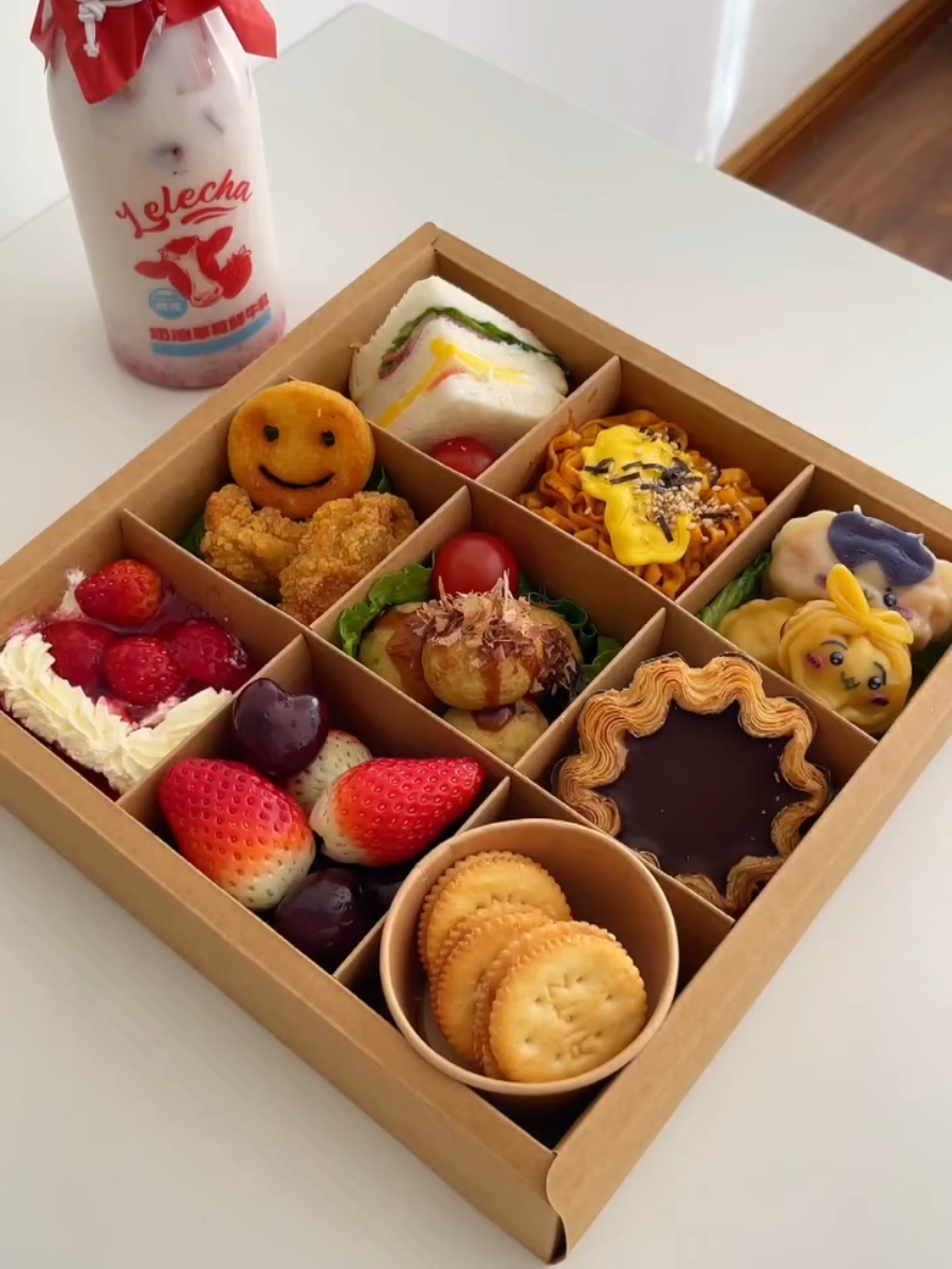 Making bento with me #asmr #satisfyingvideos #asmrvideo #healthyfood #trending #stawberry🍓 #satisfying 