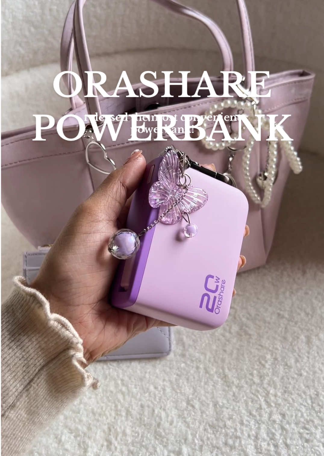 Finally I don’t have to worry about the cable being short! It’s already retractable. love it , so convenient -Orashare portable powerbank 10,000 mah #fyp #viral #trending #orashare #orasharepowerbank #powerbank #portablecharger #smallpowerbank 