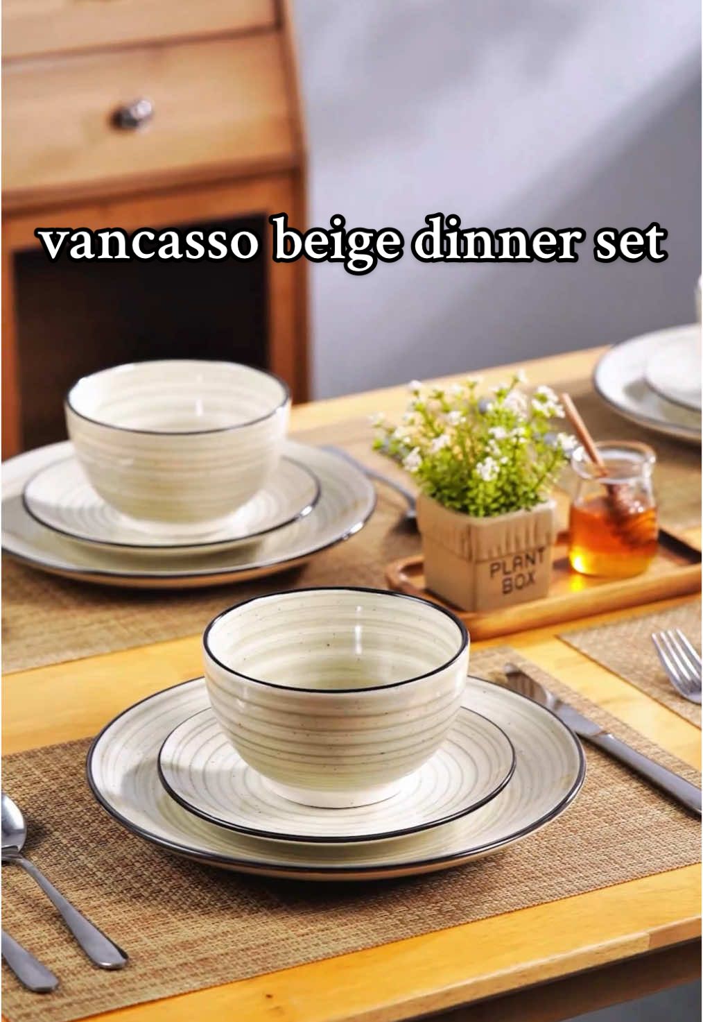 vancasso inspired home! Check this beige dinner set! #vancasso #stoneware  #christmas #christmastiktok #gift #beigeaesthetic #DinnerIdeas #homeimprovement #kitchen #tiktokshop #fyp #gloss 