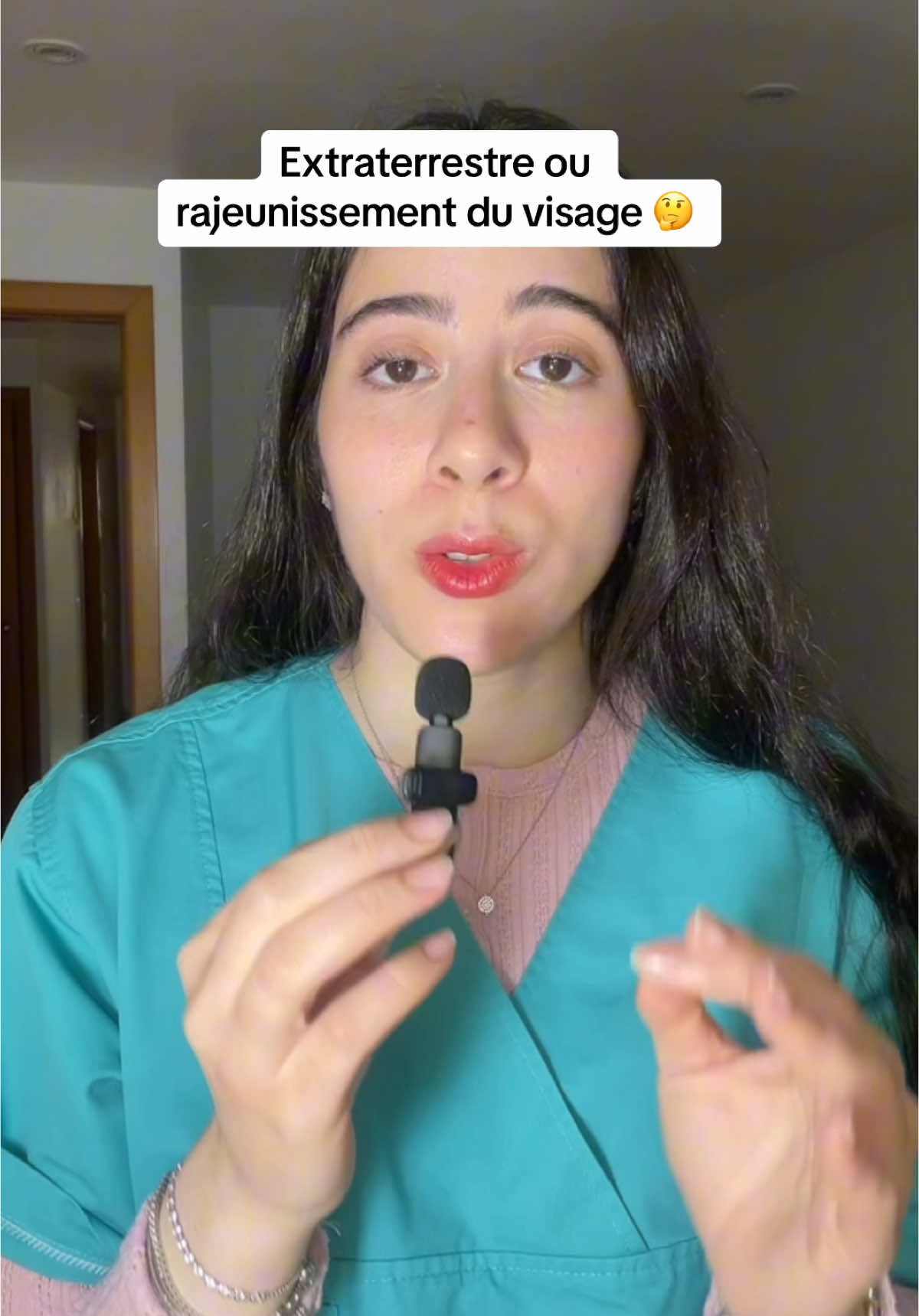 A vous de choisir 🥰 #chirurgienesthetique #chirurgie #liposuccion #liposculpture #lipofilling #endolift #jawline #foxeyes 