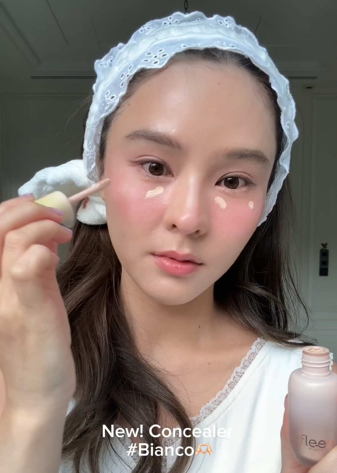 มาลองใช้บลัชออนลงก่อนคอนซีลเลอร์กัน 🙌🏼💗 #fleenbeauty# #softvelvetfluffycheek #บลัชออนแก้มฟุ้ง #คอนซีลเลอร์ผิวฟู #คอนซีลเลอร์ #hyaplumpingconcealer #บลัชออน #รีวิวบิวตี้ 