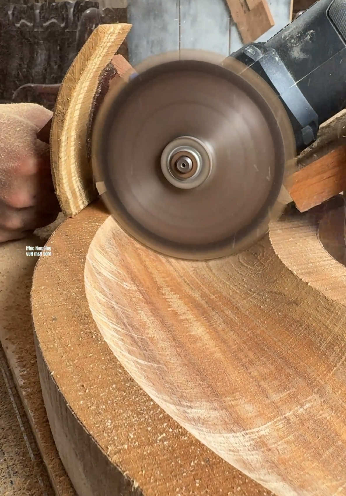 天才大工の秘技 #DIY #tips #tools #woodworking 