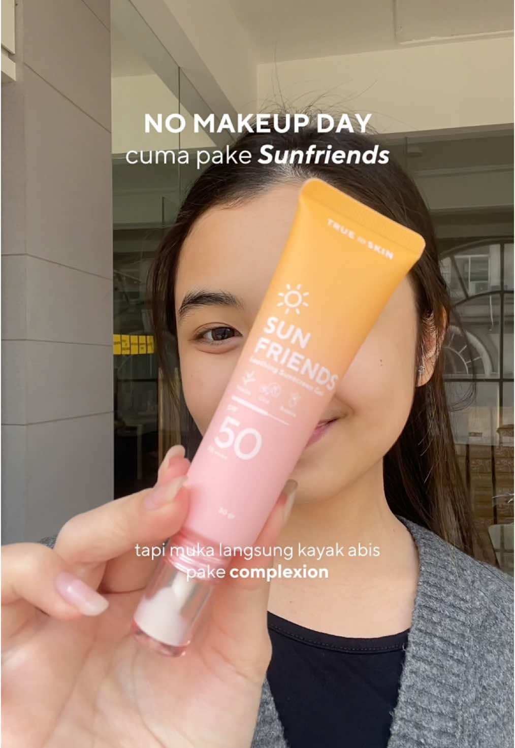 kulit langsung jadi flawless kayak pake complexion??!!✨ #sunscreen #sunscreenviral #sunscreenreview #truetoskin #wibgajian #belilokal 