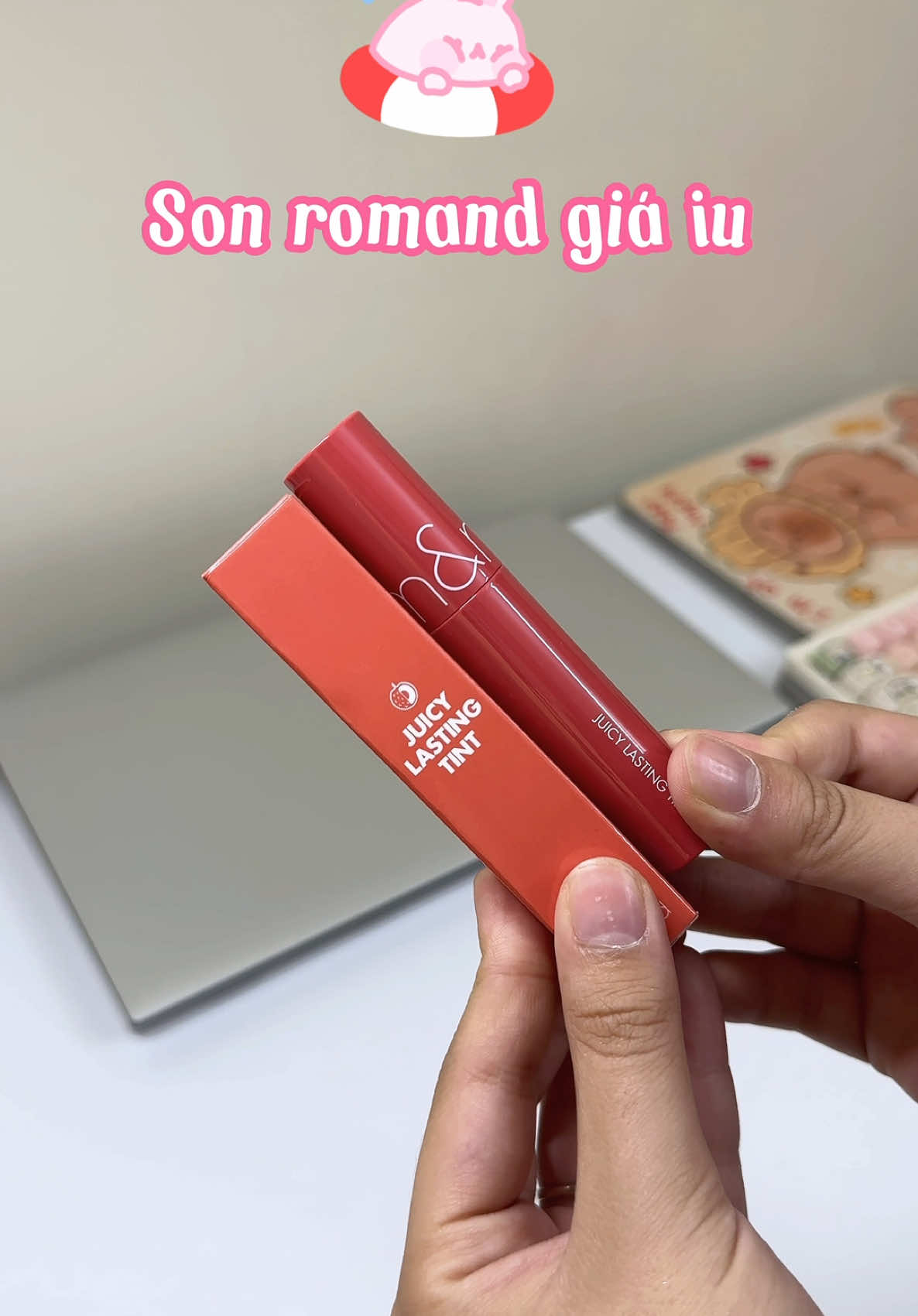 Son zá hssv lắm nehhh 🫰🏻❤️‍🔥 #foryoupage #tiktokviral #viral #xuhuong2024 #unbox #son #romand 