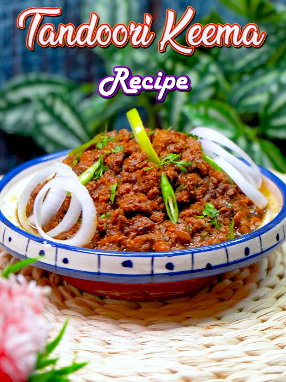 Best Tandoori Keema Recipe
 #TandooriKeema #AmmiKeKhane #sunpure #mysunpure
 
 Check Out @sunpure_official Sunflower Oil it has No Chemical & No Cholesterol
 BUY NOW AT : www.mysunpure.in
 
 Ingredients
 Minced Mutton : 500 gm
 Red Chilli Powder : 1 tbsp
 Turmeric Powder : 1/2 tsp
 Salt : To Taste
 Ginger Garlic Paste : 1 tbsp
 Coriander Powder : 1 tbsp
 Cumin Powder : 1 tsp
 Garam Masala Powder : Shahzeera - 1/2 tsp, Clove - 3, Cardamom - 3, Cinnamon - 1
 Any Readymade Tandoori Masala : 1 tbsp
 Curd : 2 tbsp
 Red Food Colouring
 Birishta (Fried Onion) : 1 Cup (Approximately 3 Medium Size Onions)
 Oil : 85 ml
 Whole Garam Masala : Shahzeera - 1/2 tsp, Clove - 3, Cardamom - 3, Cinnamon - 2
 Water : 1 Cup
 Dried Fenugreek Leaves : 1/2 tsp
 One Lemon Juice
 Coriander Leaves
 Sliced Green Chilli
 
 For Smoky Flavour
 Burning Coal
 Ghee #tandoorichicken #keema #hyderabadikhema #qeema #tandooriqeema #ammikekhanerecipe #hyderabadi #hyderabadicuisine #recipeoftheday #recipealert #recipes #nonvegrecipes #cookingvideo #cookingroutine #homemade #uae🇦🇪  Tandoori Keema, tandoori qeema, keema recipe, new keema recipe, tandoori Keema at home.