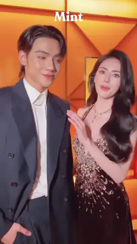 เขินพี่เขาหรอลูก😂 #BvlgariJewelry #Bvlgari #BvlgariTubogas #BvlgariThailand #BUSbecauseofyouishine #peemwasu #ใหม่ดาวิกา 