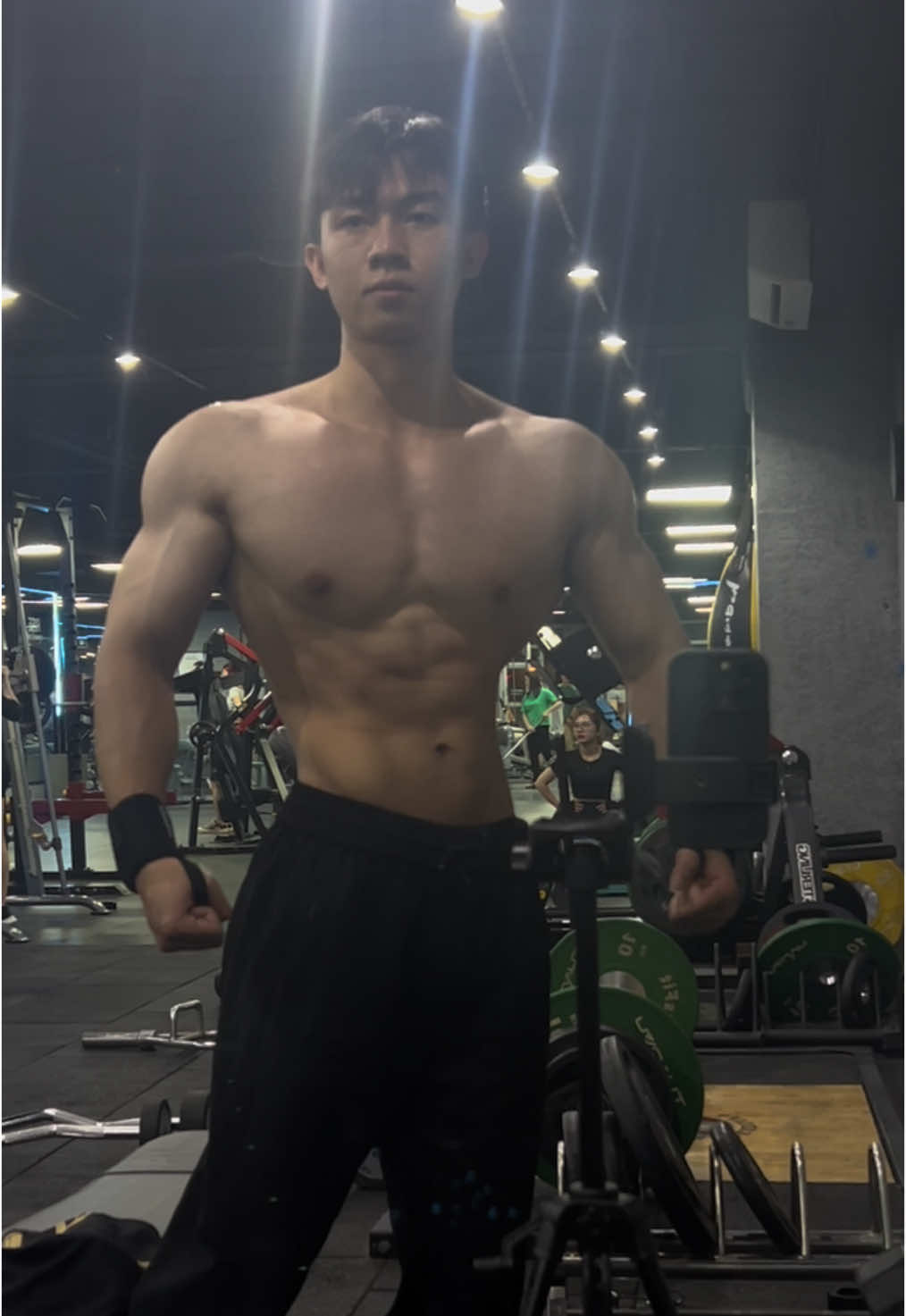 Áo ba lỗ gymsquad trong giỏ hàng nhé ae #gym #GymTok #mensphysique #vtaper #fyb #xuhuong 