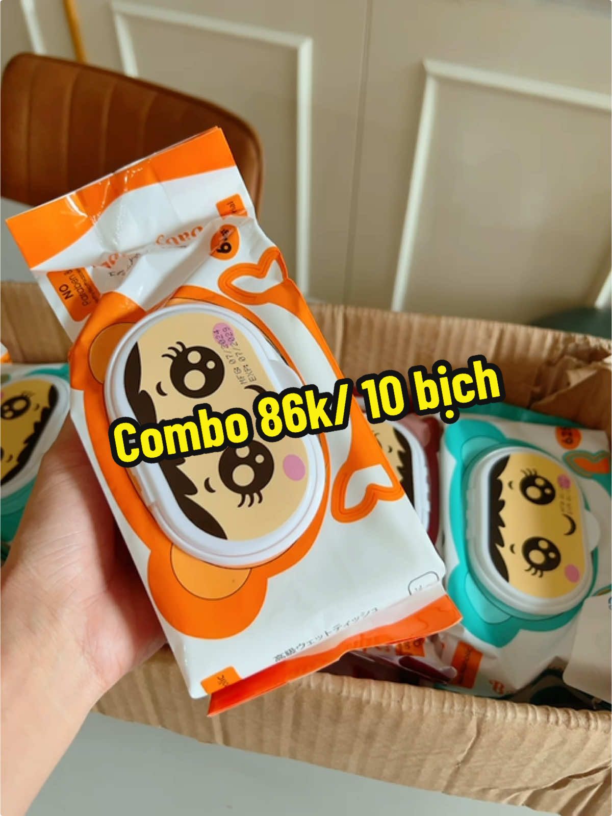 Khăn ướt babywipes không cồn, không hương liệu, rất an toàn cho da em bé. Các chị em săn về dùng vừa sang vừa tiện#khănướtbabywipes 