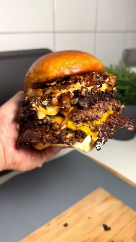 💃🏻📣🔥 🚩THE HEAVENLY DRIPPIN’ TRIPLE-SMASH CRUST GOES GOLDEN BUTTER CARAMELIZED CHEESE BURGER IS 💯 LOVE YOU NEED THIS WEEKEND!!💃🏻📣🔥 🚩 🐷🥩🧈✨KL’s DRIPPIN’ TRIPLE-SMASH CRUST GOLDEN CARAMELIZED CHEESE BURGER💃🏻🍔🍟🚩 🥩TRIPLE SIGNATURE CRUST SMASHED SHORT RIBS BEEF BLEND FROM @bojastommen | KL’s BUTTER MAYONNAISE SAUCE | GOLDEN BUTTER FRIED CARAMELIZED ONIONS | DOUBLE LAYERED CHEDDAR CHEESE | GOLDEN BUTTERED DOUGHY XTRA BUN🧈🍔🍟🔥 - 🎥🎶CHECK IT OUT CLOSE-UP AT INSTAGRAM REELS - TIKTOK - THREADS @klburgers 🎥🎶 - #🍔 #klburgers #burger #burgers #burgerlife #hamburger #burgerking #burgermania #burgerandfries #burgerlove #burgerlover #burgerlover #burgerporn #burgertime #burgerholic #burgerheaven #endubbelcheese #burgeratti #cheeseburger #burgerdudes #cheeseburgers #cheese #cheeselife #fries #food #foodgasm #foodporn 