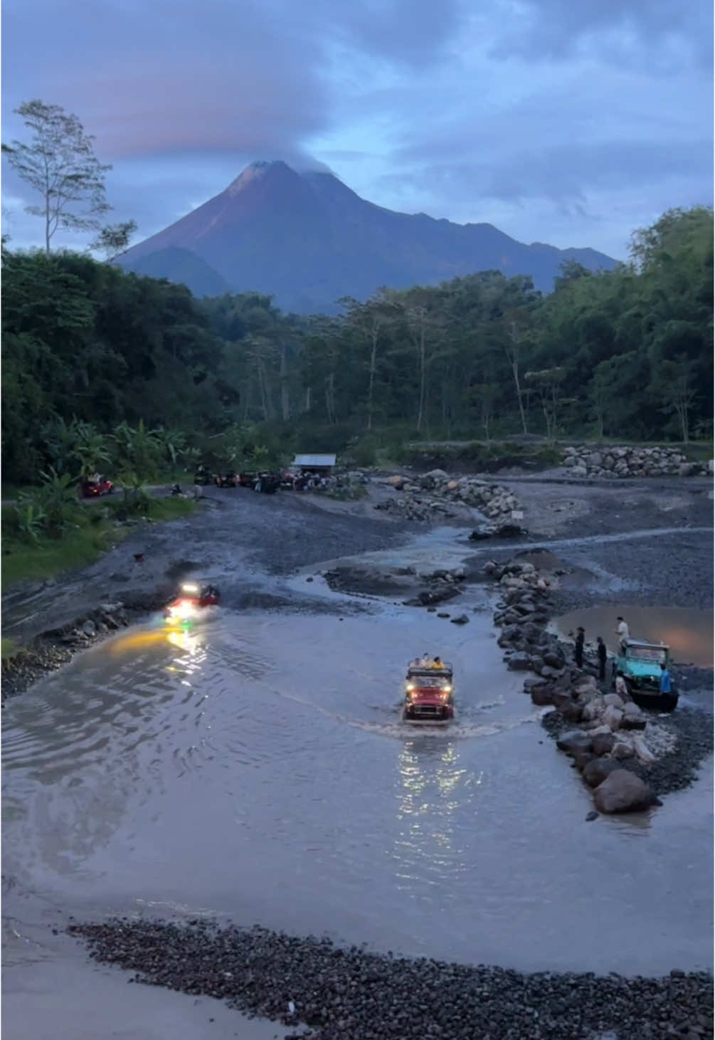 Sore yg menenangkan🍃 #lavatour #merapi #jogja 