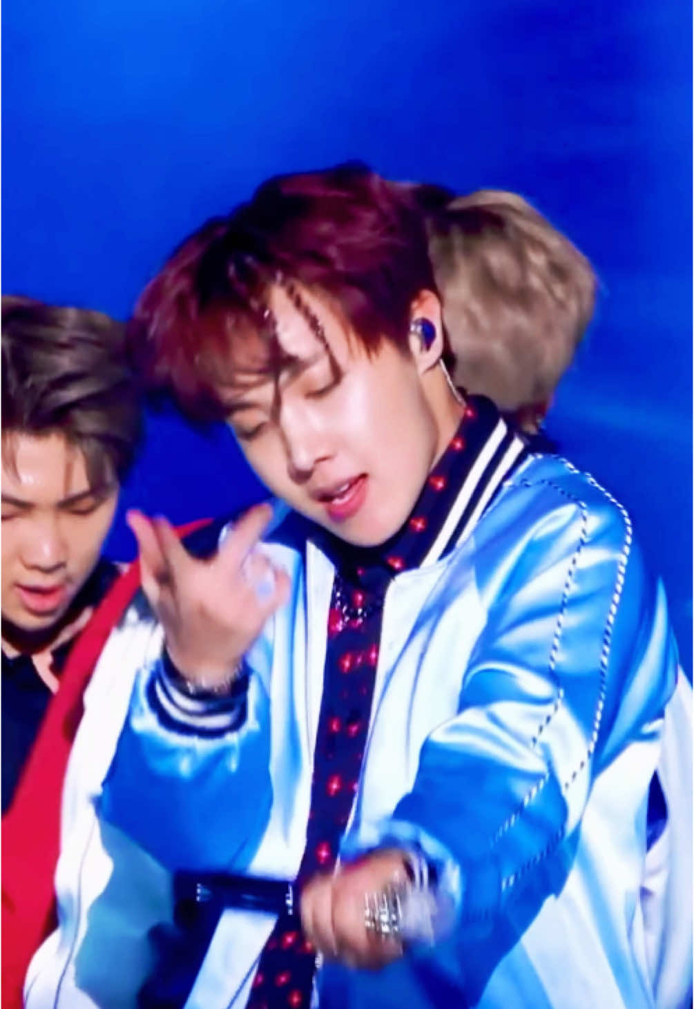 JHope #bts #btsarmy #kpop #fyp #bts_official_bighit #bangtan #foryoupage #viralvideo #trending #jhope #junghoseok #hobi #hoseok 