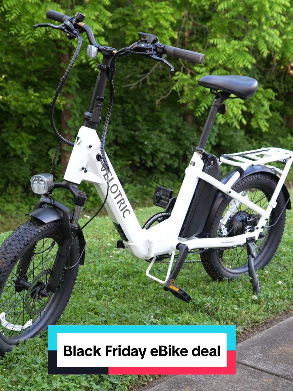 This Black Friday the @velotricebike Fold1 can be purchased for the lowest price we have seen yet at $899 👀  If you are looking to get some holiday shopping done visit the link in my bio to learn more about this deal or visit velotric.missgoelectric.com for the whole line up of Black Friday discounts. https://alnk.to/gVLej1I #ebike #blackfriday #blackfridaydeals 