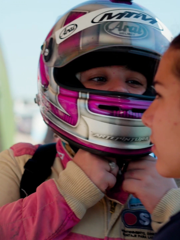 última carrera de la pantera Rosa 💖 última carrera que les enseñan a los hombres como a manejar  #ypfッ #cordobes  #karting 