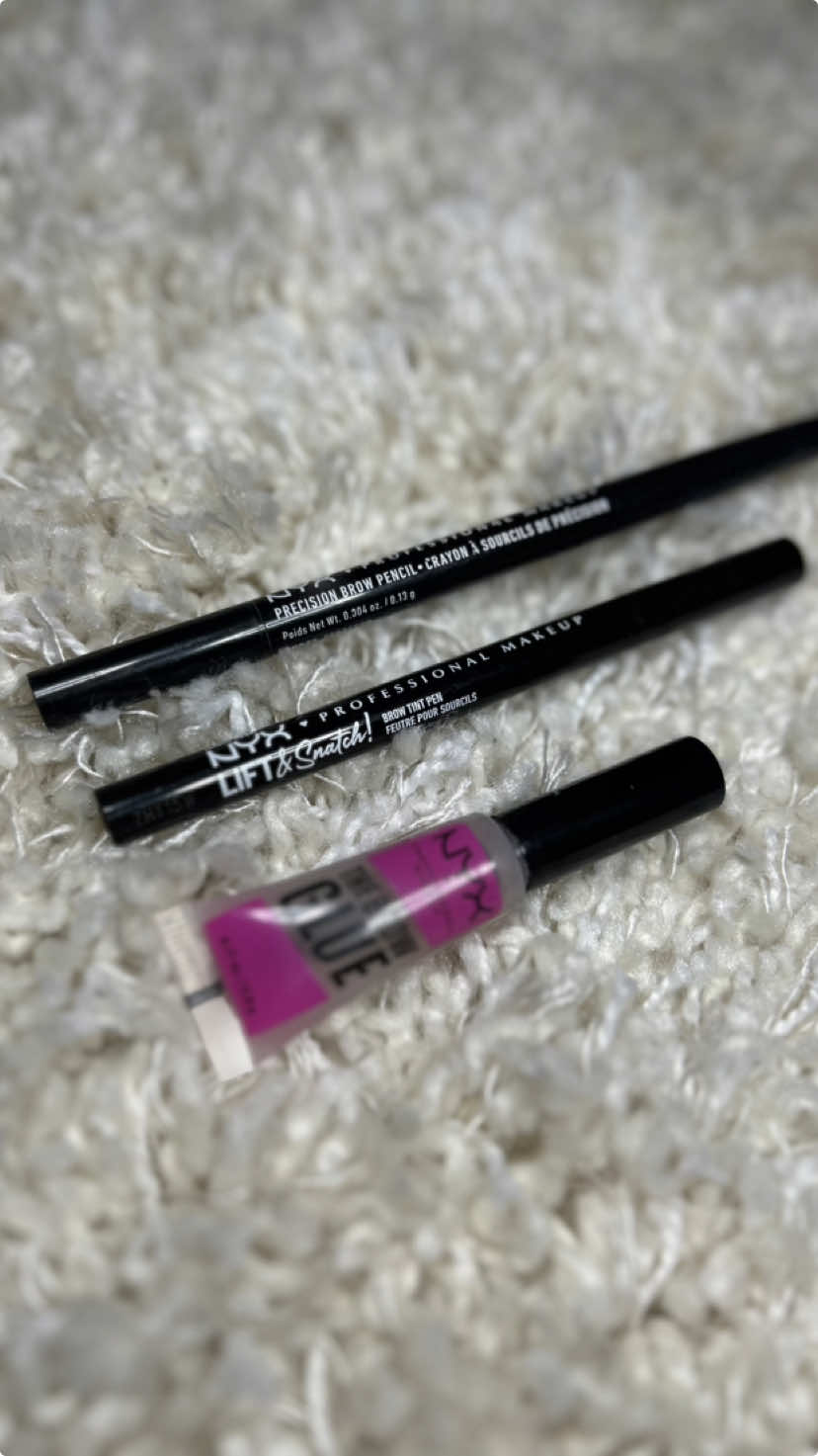 @nyxcosmetics_uk Brows! Heres how i fill in my gappy brows. 1. Precision Brow Pencil - Espresso 2. The Brow Glue - Translucent 3. Lift & Snatch - Espresso  My brows have never been better. Get you brow produ ts now from TikTok shop 👇🏼 #tiktokmademebuyit #blackfridaysale #makeupaddyx #nyx #contentmasters #ugccreator #blackfridaydeals #nyxbrows 