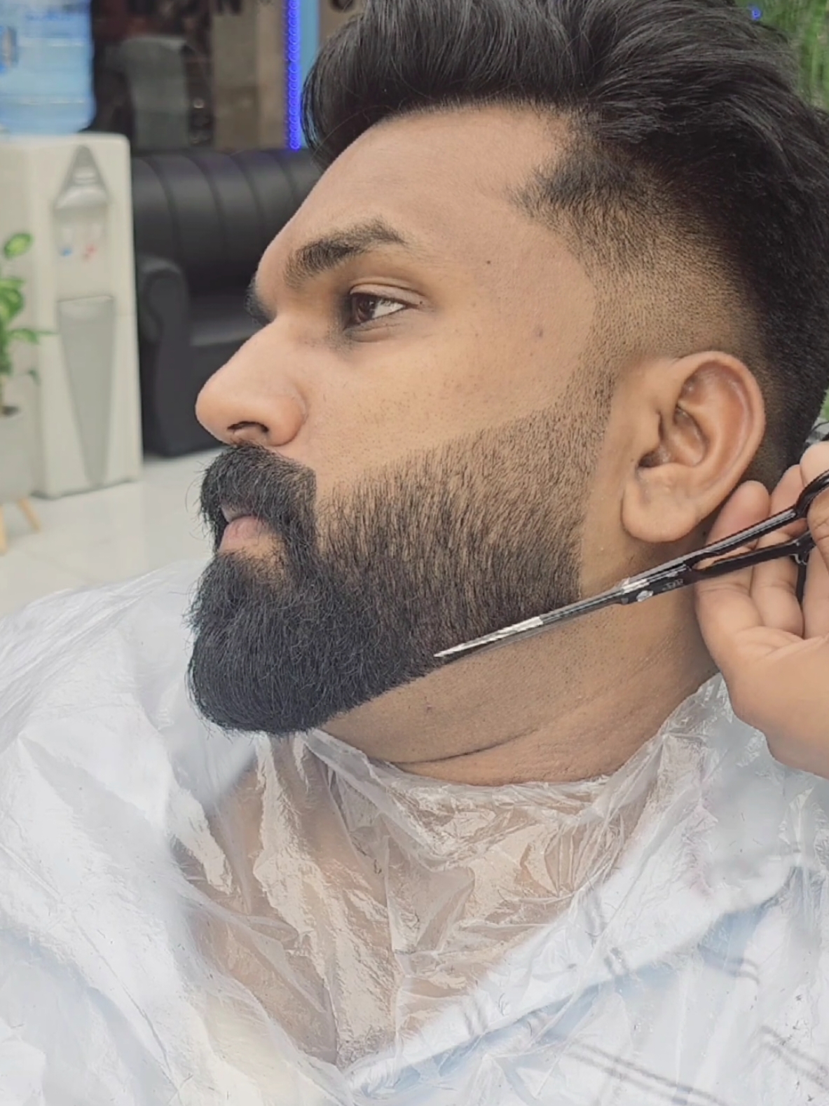 One Again For My Followers  #fyp #viral #viralvideo #viraltiktok #foryoupage #fypage #videoviral #fypage #vairal #grooming #hair #haircut #barber #salon #haircuts #hairtutorial #hairdresser #salonline #asmr #asmrsounds #asmrvideo #asmrvideo #beard #beardeddragon #beard #bearded #unitedkingdom🇬🇧 #uktiktok #unitedkingdom 