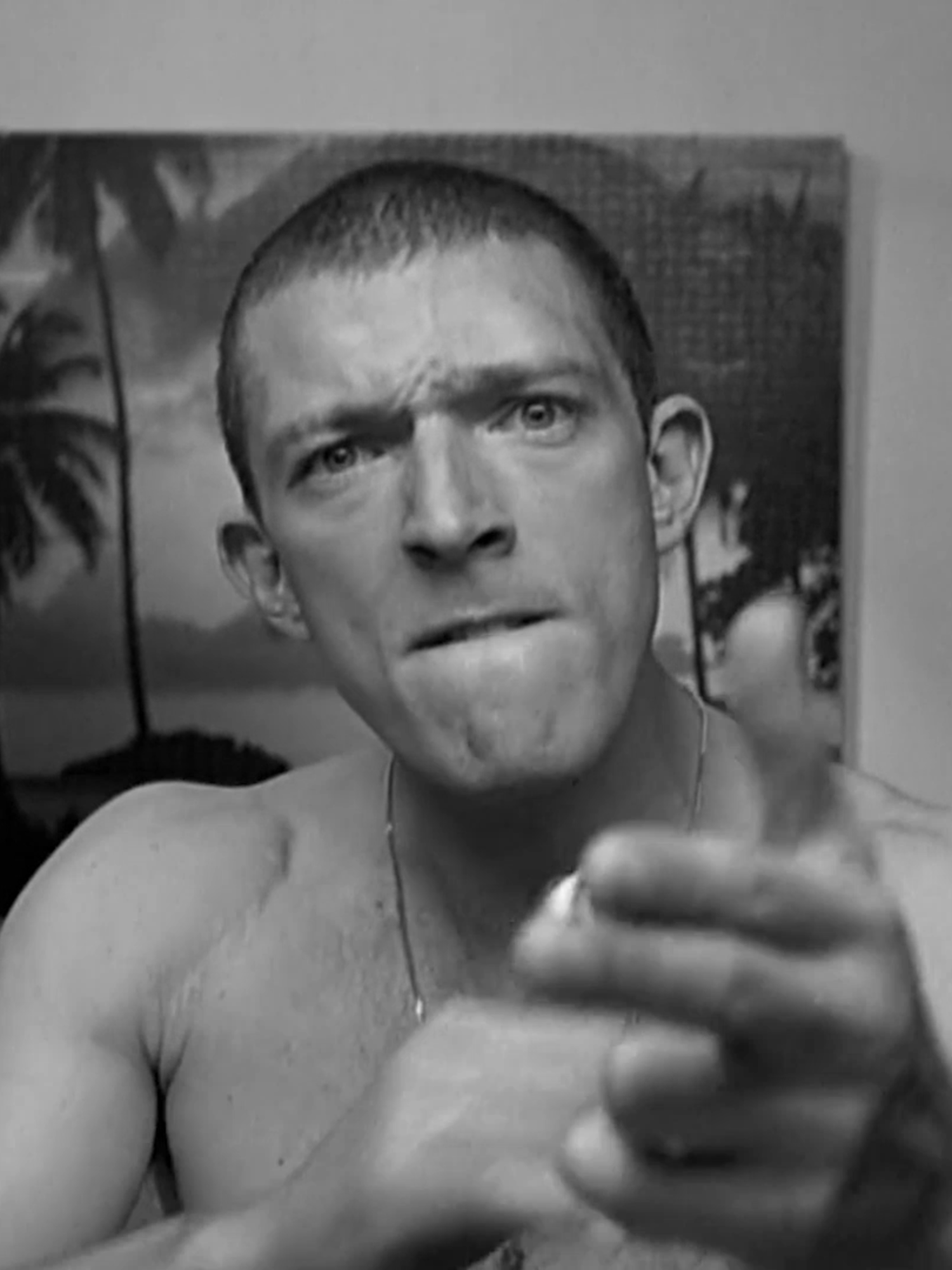 La Haine y Tiro de Gracia - Melaza. #lahaine #tirodegracia #melaza #matthieukazzovitz #vincentcassel #movies #cinema #serhumano #juansativo #lenwadura #zaturno #melaza 