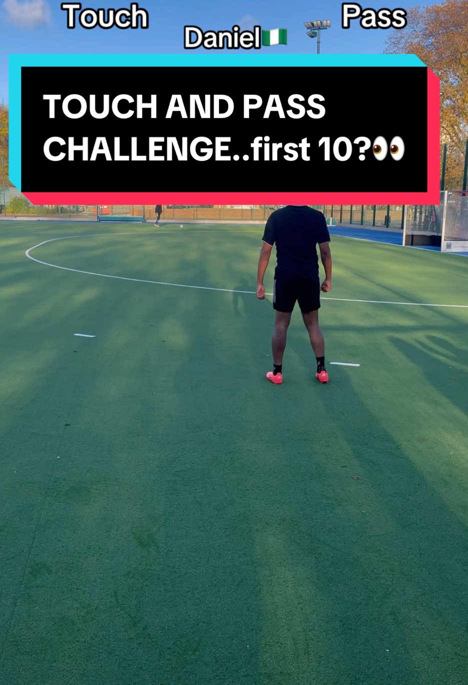 Touch and pass challenge #futbol⚽️ #Soccer #footballchallenge #football #viral @freda_ayy @Lirian Santos @Myrotekk @JAYBEE 