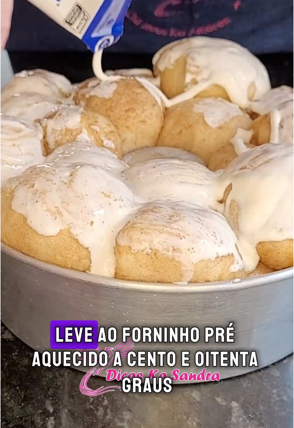 🌟Pão nuvem ☁️ de doce de leite  150ml de leite  01colher de fermento seco ou 15g de fermento fresco  05 colheres de açúcar  07 colheres de óleo  01 ovo  Essencia de baunilha  01 colhersinha de café de sal  400g de farinha de trigo adicionando até dar ponto  Gostou?  Salva ✅️ Curte 👉🏼 Comenta ✍️ Compartilha 🔗 #paodoce #pao #receitas #dicas #paoartesanal #comofazer #panificacao #gastronomia #paoartesanal #culinary #foryoupaodaka #fy