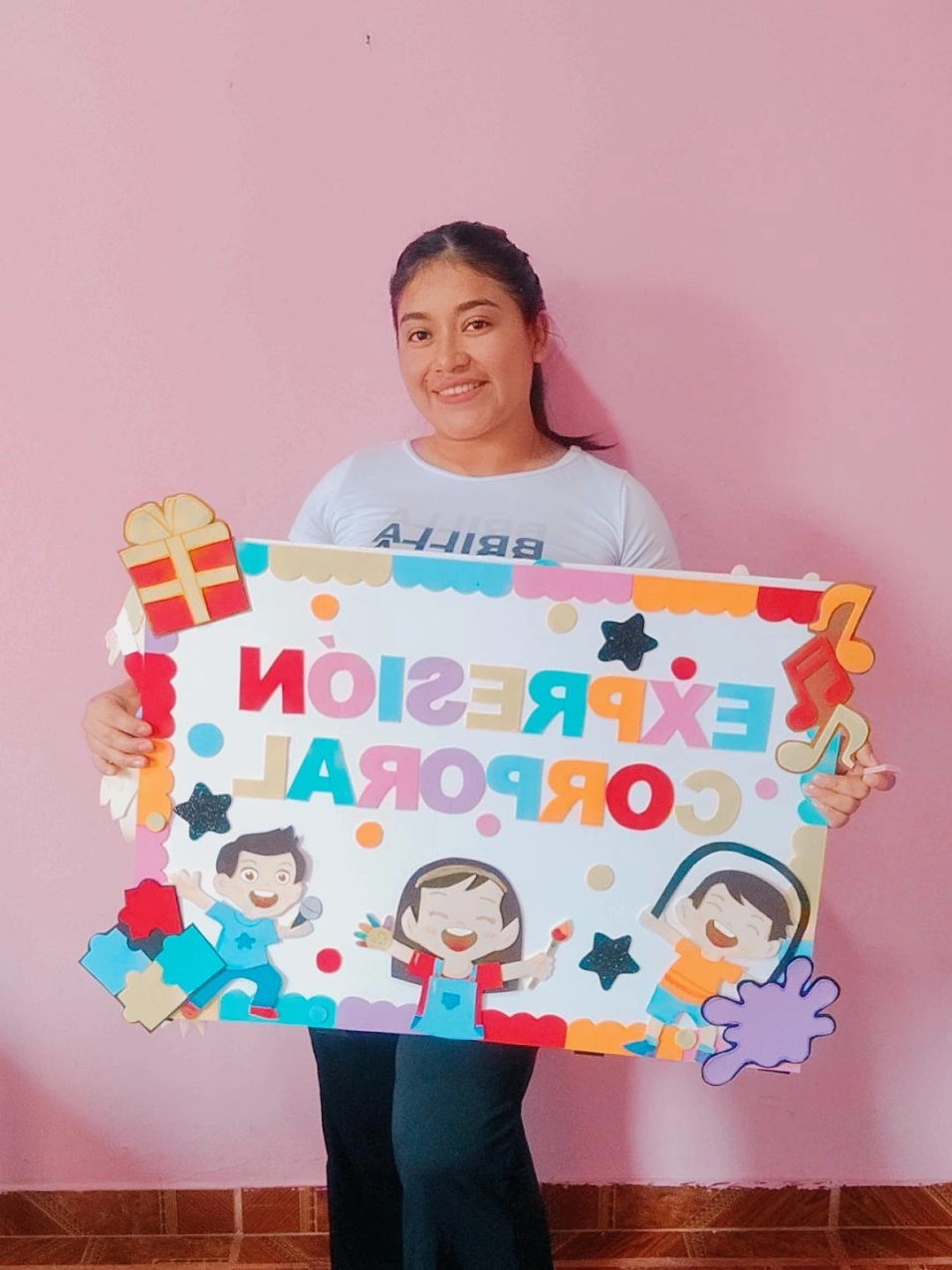 Mini cartel  ✨🩰💕✂️🌷🎀 Realizamos este bonito trabajar en clases con alumnos  Que te pareció este bonito trabajo 😍😊  #clases #proyecto #proyectoescolar #trabajoescolar #colegio #cartel #pancartas #expresioncorporal #pasoapaso #creative #idea #DIY #logervideos #parati #foryo #regresoaclases2024 #hechoamano 