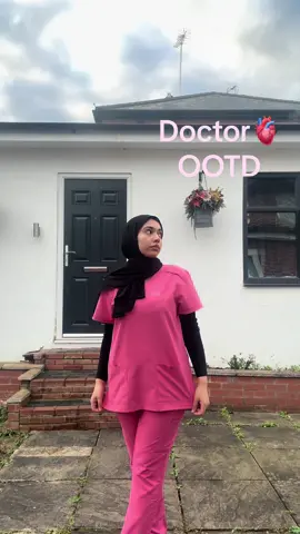 Doctor OOTD @Happythreads #doctor #medicine #residentdoctor #fy1 #medic #OOTD 