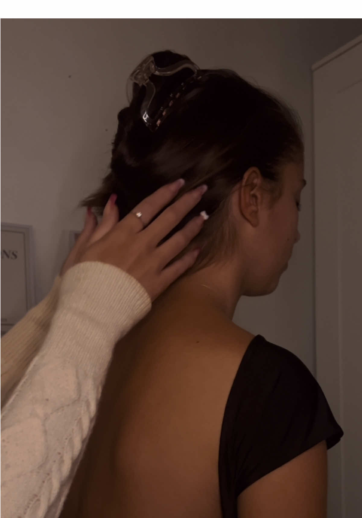 ASMR Light Touch Massage #asmr #lighttouchtherapy #asmrvideos #relaxation #antistress #asmrsounds #asmrtingles #asmrrelax #asmrhandmovements #asmrtherapy #asmrtriggers #massage #asmrmassage #massagehair #hairplay #scratching #scratchtherapy #asmrscratching #sommeil #detente #asmrhair 