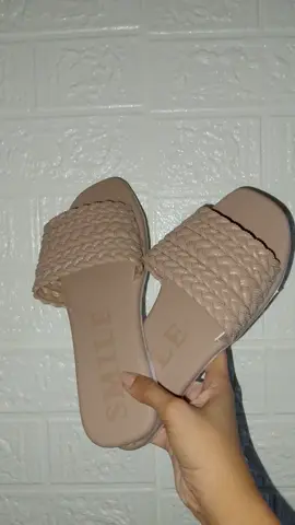New Korean Fashion Women Sandals Flat Slippers (add size 36-40) Comfort Summer Shoes Walking Shoes Girl Footwear #flatsandals #footwear #new #slippers #fyp #affordable #buynow #buyhere #tap #fypage 