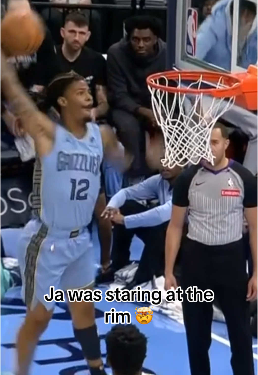 Ja Morant is unreal 😳 #jamorant #memphisgrizzlies #NBA #basketball 